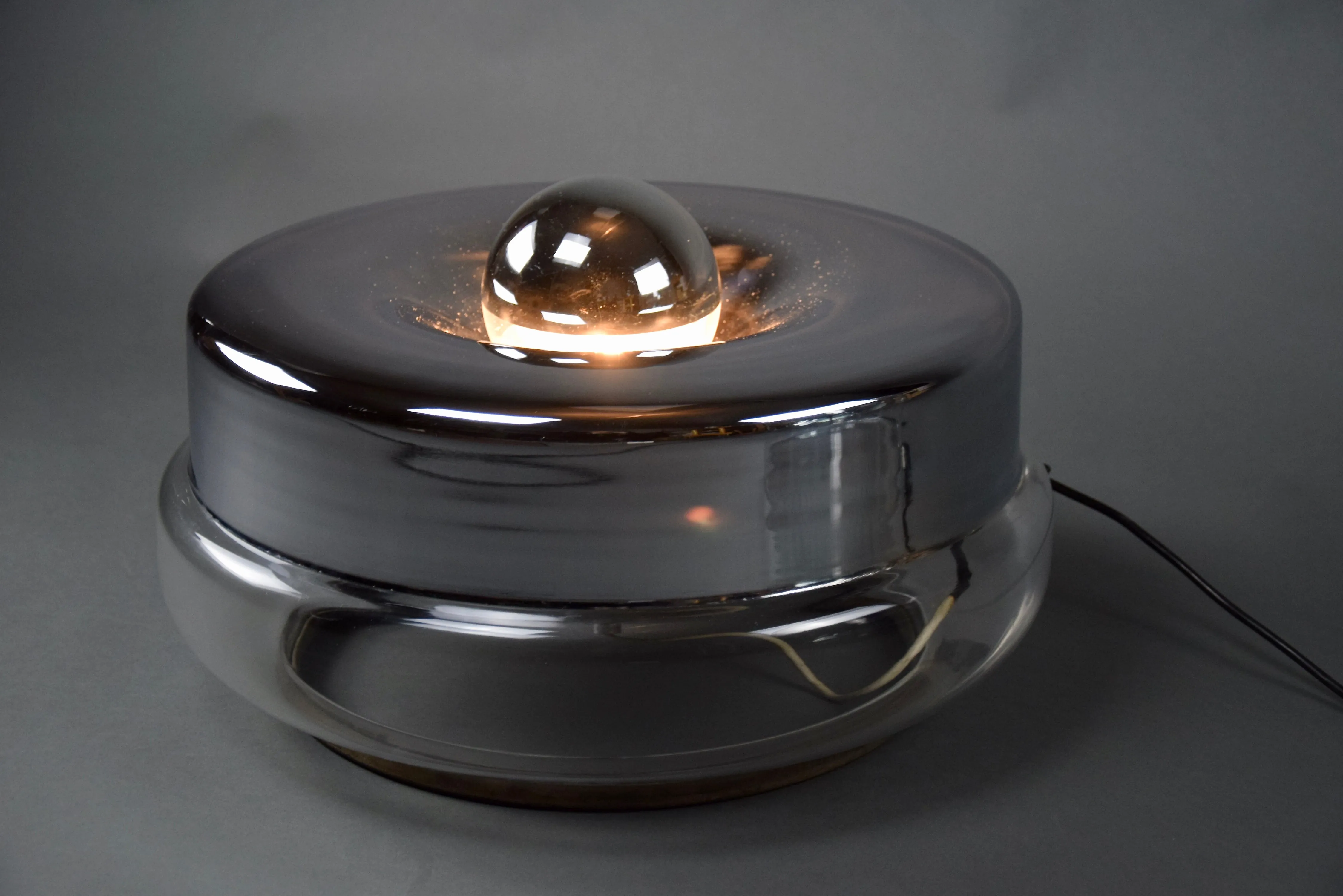Artù Mid-Century Modern Italian Crystal Floor Lamp / Side table
