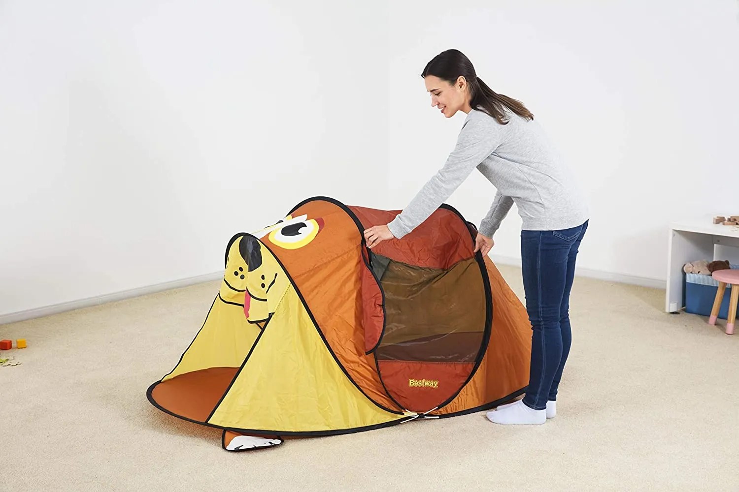 Bestway AdventureChasers Puppy Play Tent (72" x 38" x 32"/1.82m x 96cm x 81cm)