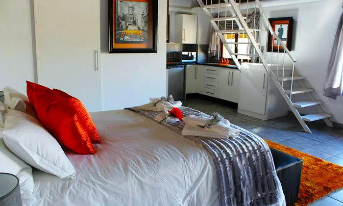 Dinokeng Big 5 Game Reserve: 2-Night stay for 2 including self game drive at Halfway There Game Lodge